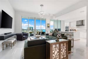 111 PINEAPPLE AVENUE, SARASOTA, FL 34236 - MLS#MFRA4692746