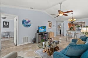 2723 60TH AVENUE DRIVE, BRADENTON, FL 34207 - MLS#MFRA4692766