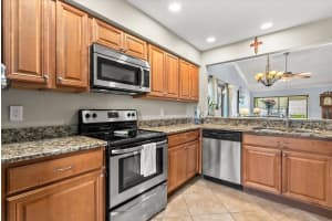 2723 60TH AVENUE DRIVE, BRADENTON, FL 34207 - MLS#MFRA4692766