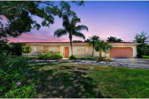 6100 HOLLYWOOD BOULEVARD, SARASOTA, FL 34231 - MLS#MFRA4692788