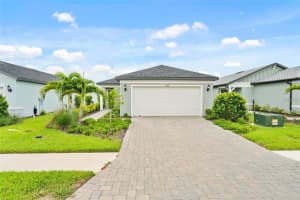 6560 SILVERSTAR DRIVE, SARASOTA, FL 34240 - MLS#MFRA4692805