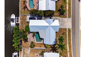 2555 CONSTITUTION BOULEVARD, SARASOTA, FL 34231 - MLS#MFRA4692843