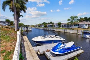2555 CONSTITUTION BOULEVARD, SARASOTA, FL 34231 - MLS#MFRA4692843
