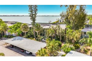1515 PELICAN POINT DRIVE, SARASOTA, FL 34231 - MLS#MFRA4692882