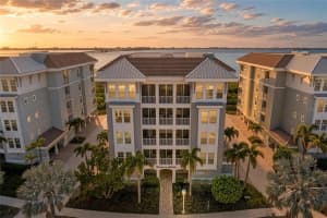392 Aruba Cir #102, BRADENTON
