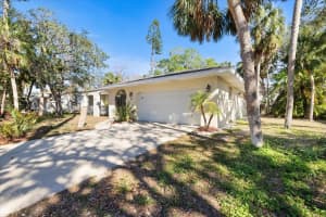 5151 Oakmont Pl, SARASOTA