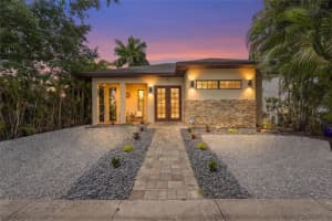 1775 7th St, SARASOTA
