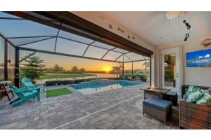 4921 Surfside Cir, BRADENTON