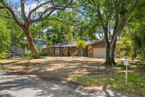 2749 GREENDALE DRIVE, SARASOTA, FL 34232 - MLS#MFRA4692947