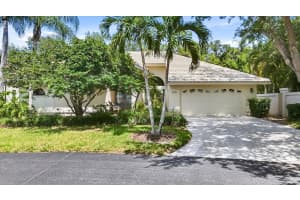 216 CARRIAGE HOUSE LANE, NOKOMIS, FL 34275 - MLS#MFRA4692976