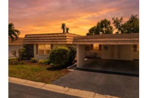 2330 RIVERBLUFF PARKWAY, SARASOTA, FL 34231 - MLS#MFRA4693008