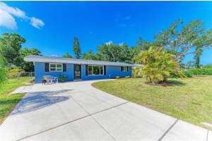 1211 CYPRESS AVENUE, VENICE, FL 34285 - MLS#MFRA4693033