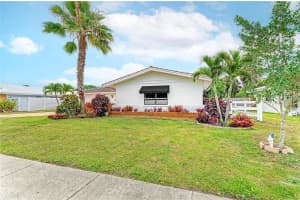 7113 ANTIGUA PLACE, SARASOTA, FL 34231 - MLS#MFRA4693104