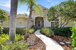 10010 CHERRY HILLS AVENUE CIRCLE, BRADENTON, FL 34202 - MLS#MFRA4693137