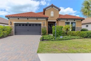 26858 Weiskopf Dr, ENGLEWOOD