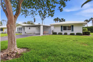 4208 ROXANE BOULEVARD, SARASOTA, FL 34235 - MLS#MFRA4693162