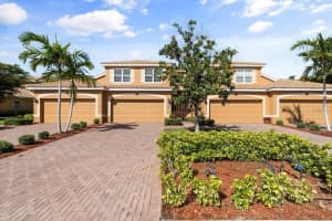 416 Winding Brook Ln #102, BRADENTON