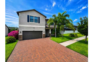 1907 Bottlebrush Way, NORTH PORT 1907 Bottlebrush Way, NORTH PORT