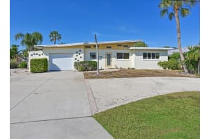 512 KEY ROYALE DRIVE, HOLMES BEACH, FL 34217 - MLS#MFRA4693243