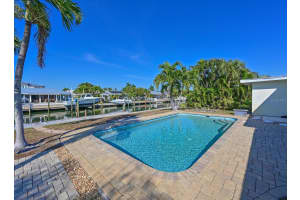 512 KEY ROYALE DRIVE, HOLMES BEACH, FL 34217 - MLS#MFRA4693243