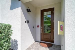 5687 HONORE AVENUE, SARASOTA, FL 34243 - MLS#MFRA4693293