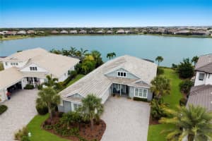 8092 GRANDE SHORES DRIVE, SARASOTA, FL 34240 - MLS#MFRA4693313