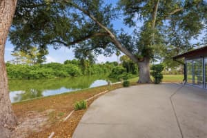 425 DRIFTWOOD ROAD, VENICE, FL 34293 - MLS#MFRA4693341