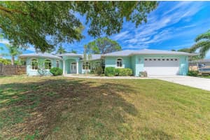 347 BAYSHORE DRIVE, OSPREY, FL 34229 - MLS#MFRA4693374