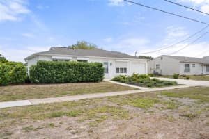 8716 TRIONFO AVENUE, NORTH PORT, FL 34287 - MLS#MFRA4693414