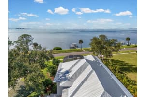 7927 LONGBAY BLVD BOULEVARD, SARASOTA, FL 34243 - MLS#MFRA4693426
