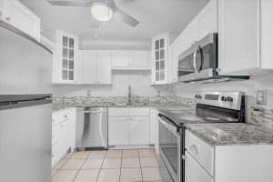 345 TUTTLE AVENUE, SARASOTA, FL 34237 - MLS#MFRA4693428