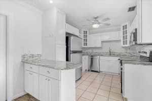 345 TUTTLE AVENUE, SARASOTA, FL 34237 - MLS#MFRA4693428