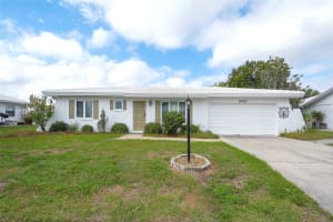 3810 JOYCE DRIVE, BRADENTON, FL 34208 - MLS#MFRA4693455