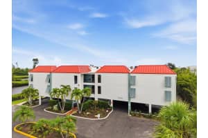 3705 BAY DRIVE, HOLMES BEACH, FL 34217 - MLS#MFRA4693492