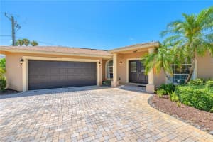 3524 SCHOOL AVENUE, SARASOTA, FL 34239 - MLS#MFRA4693494