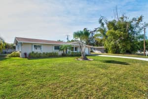 2572 JEFFERSON CIRCLE, SARASOTA, FL 34239 - MLS#MFRA4693524