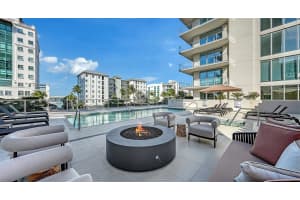 253 GOLDEN GATE POINT, SARASOTA, FL 34236 - MLS#MFRA4693541