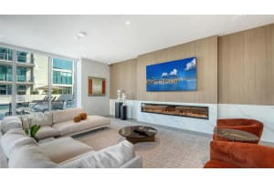 253 GOLDEN GATE POINT, SARASOTA, FL 34236 - MLS#MFRA4693541
