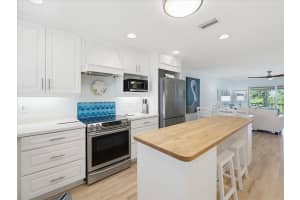 101 PARK BOULEVARD, VENICE, FL 34285 - MLS#MFRA4693550
