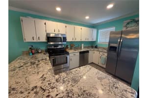 6033 34TH STREET, BRADENTON, FL 34210 - MLS#MFRA4693610