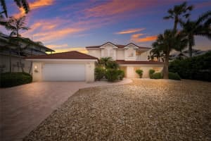 532 70TH STREET, HOLMES BEACH, FL 34217 - MLS#MFRA4693681