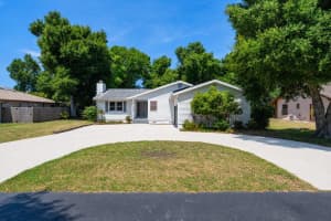 4424 MEADOW CREEK CIRCLE, SARASOTA, FL 34233 - MLS#MFRA4693701