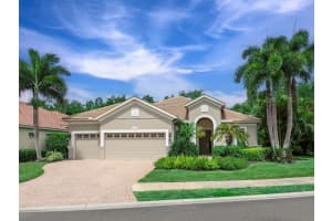 7210 LAKE FOREST GLEN, LAKEWOOD RANCH, FL 34202 - MLS#MFRA4693706