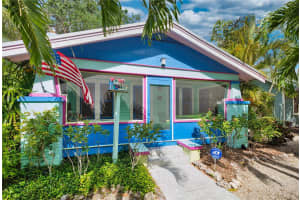 642 OHIO PLACE, SARASOTA, FL 34236 - MLS#MFRA4693770