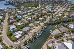 221 85TH STREET, HOLMES BEACH, FL 34217 - MLS#MFRA4693773
