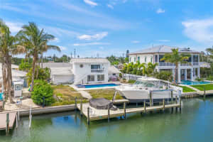 512 67TH STREET, HOLMES BEACH, FL 34217 - MLS#MFRA4693792