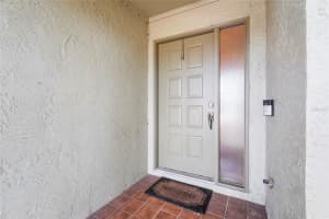 6909 9TH COURT, SARASOTA, FL 34243 - MLS#MFRA4693857