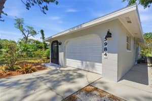 5984 DIANA ROAD, VENICE, FL 34293 - MLS#MFRA4693919