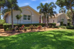 4734 TRAILS DRIVE, SARASOTA, FL 34232 - MLS#MFRA4693997