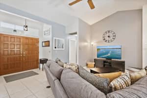 4732 MEADOWVIEW CIRCLE, SARASOTA, FL 34233 - MLS#MFRA4693999